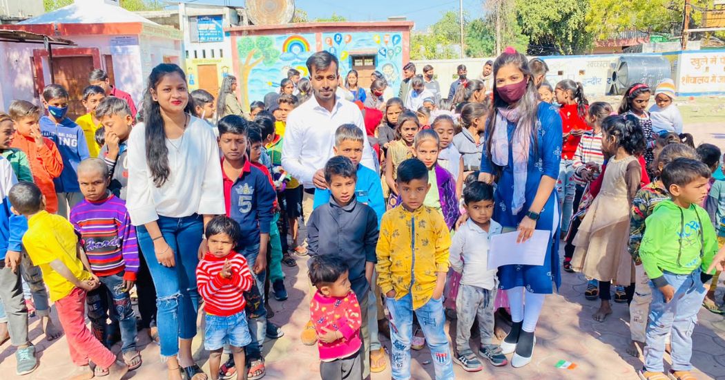 yuvaudaan-campaign-education-kit-distribution